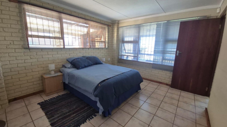 To Let 2 Bedroom Property for Rent in Dana Bay Western Cape